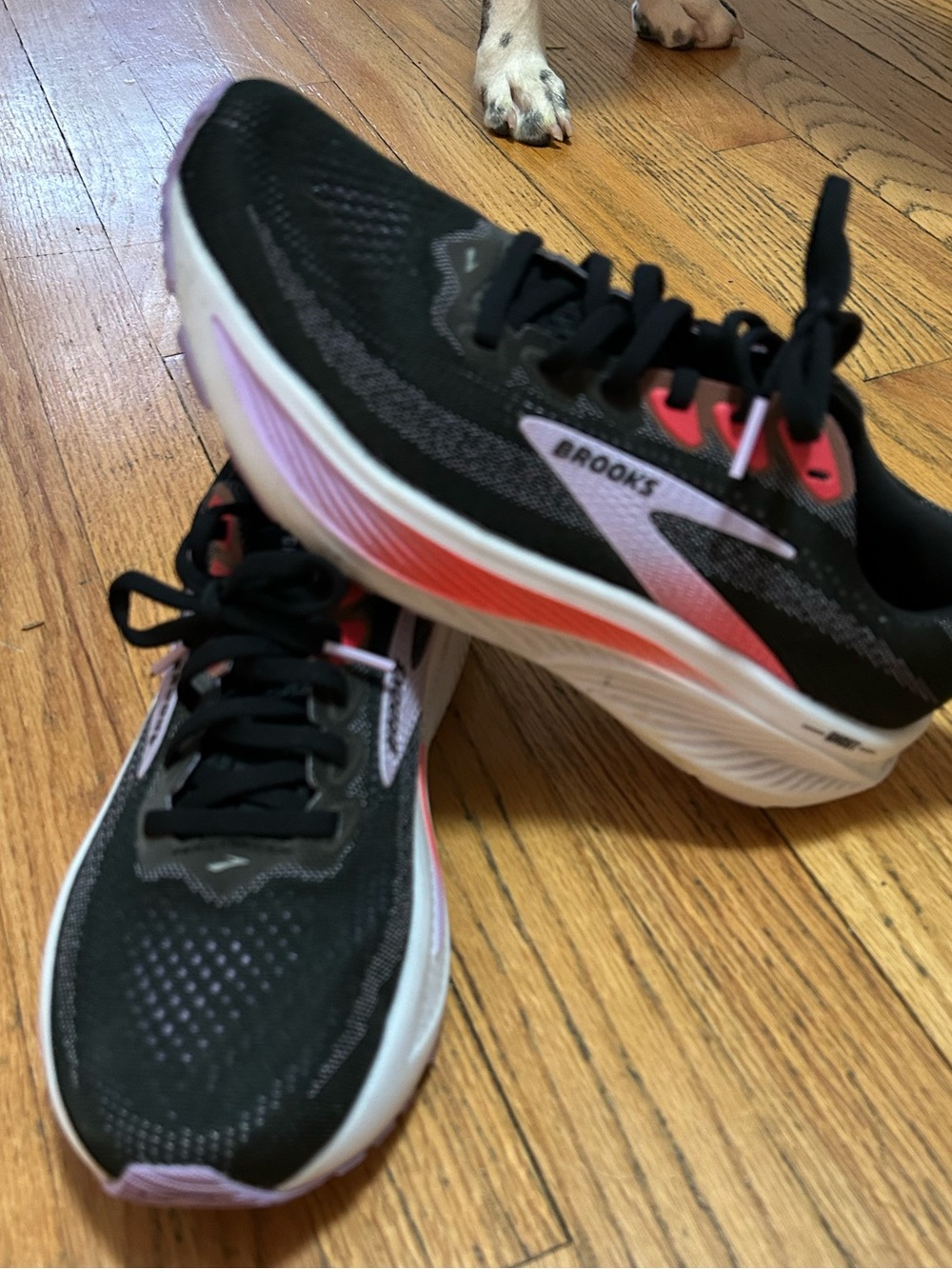 Brooks Ghost 17 Women's Black and Pink Running Shoes